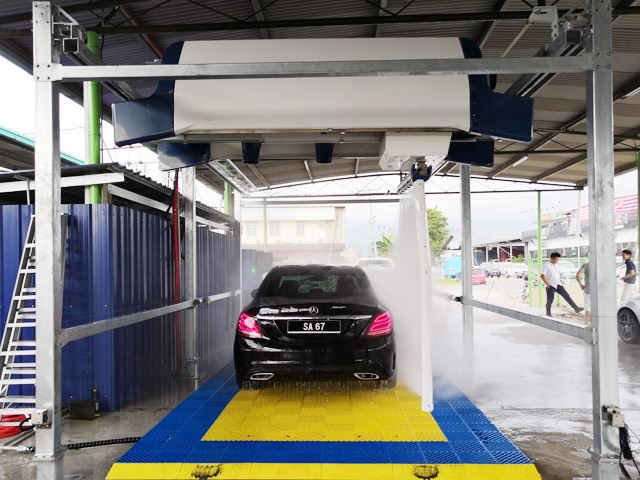 car washer